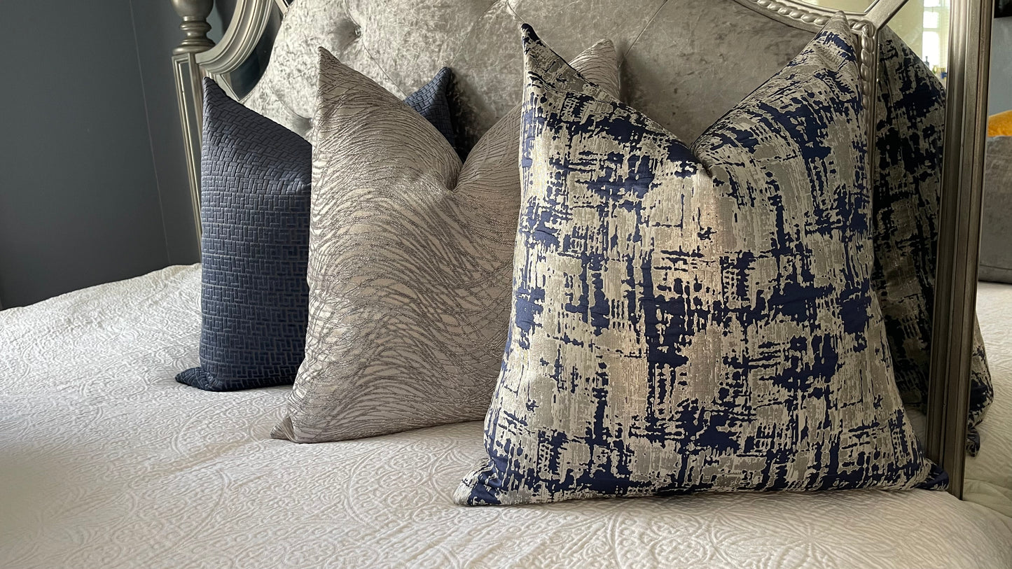 Manhattan Pillow